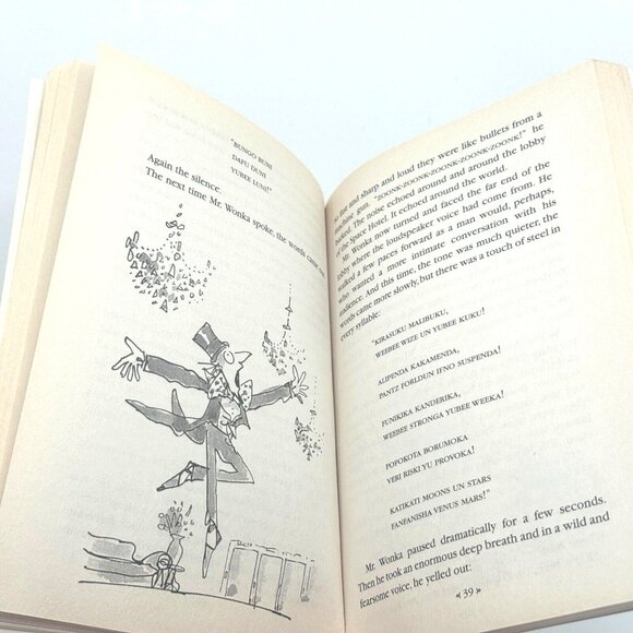 Charlie and the Great Glass Elevator, Paperback by Dahl, Roald /ISBN 0142404128 - Picture 8 of 8